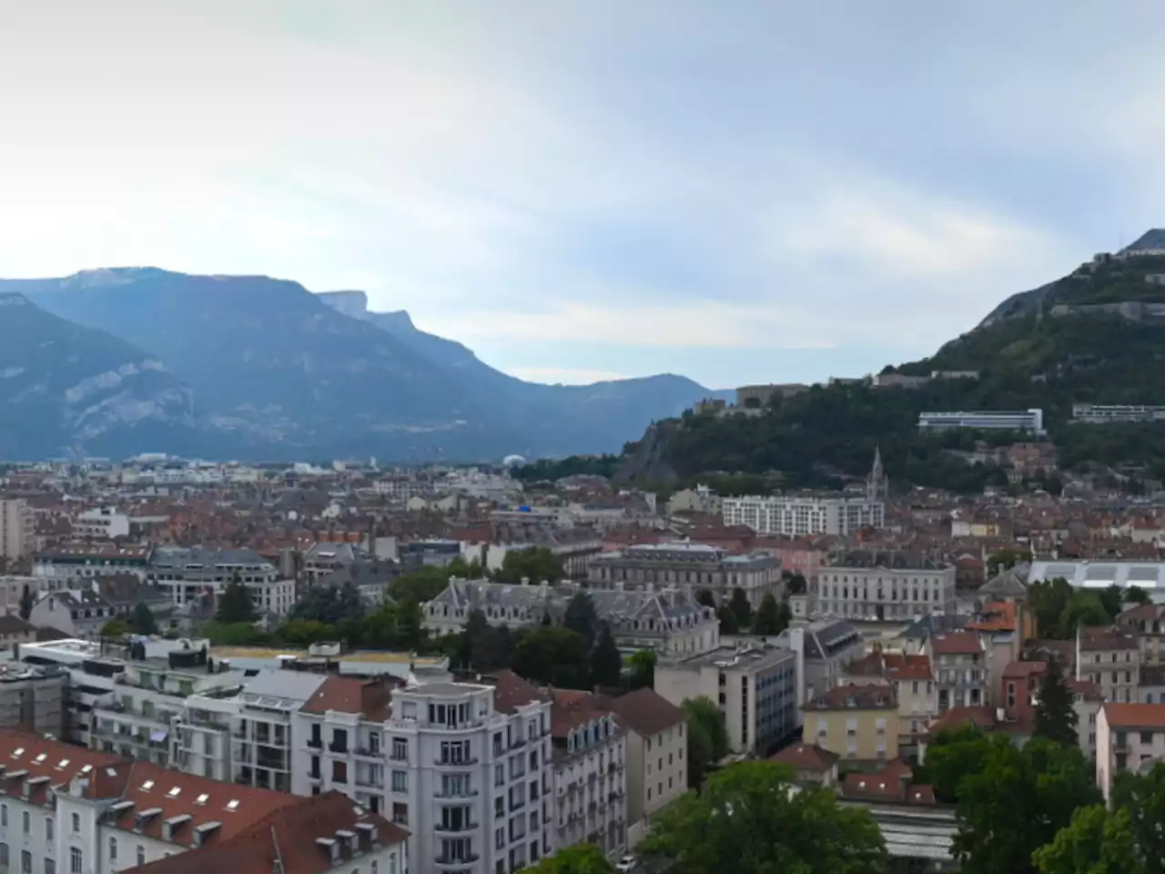 Canicule à Grenoble : la ville plongée sous un dôme de chaleur pendant 10 jours