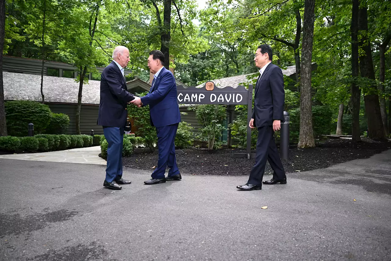 Usa, Biden a Camp David: 'Nuovo capitolo in rapporti con Tokyo e Seul'