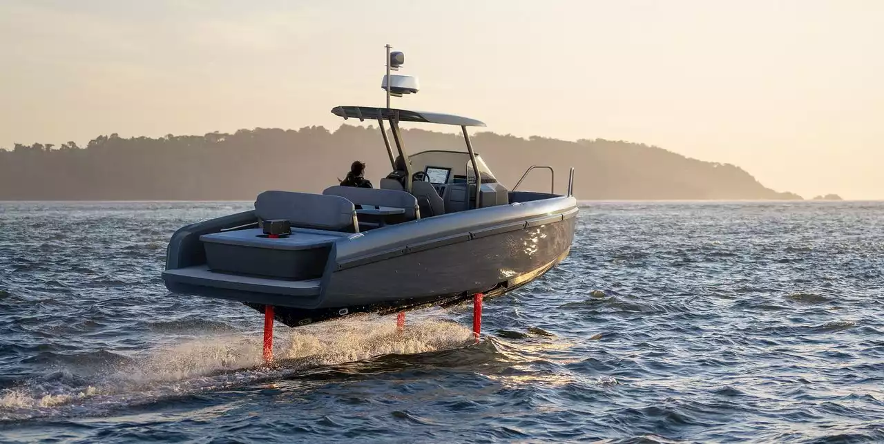 Fly Over the Waves Like a Pteradactyl in the Candela C-8 Hydrofoil Electric Speedboat