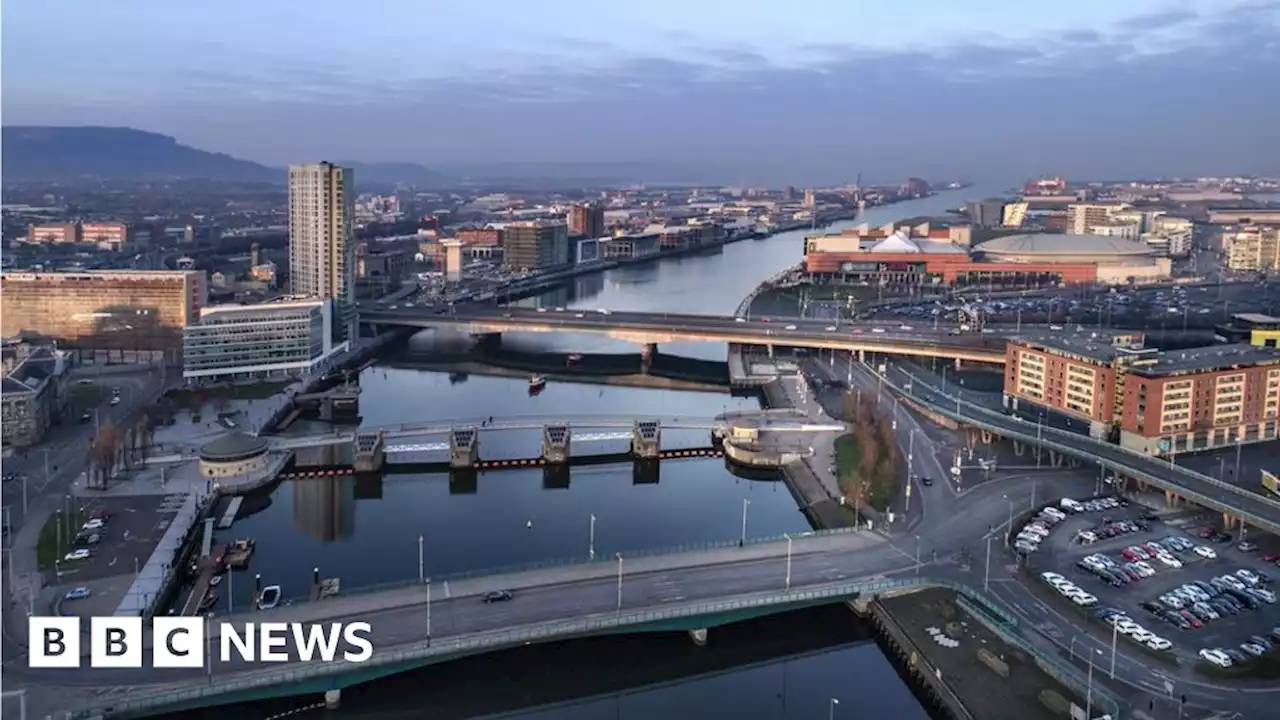 Belfast: All-Ireland funding sought for new Lagan bridge