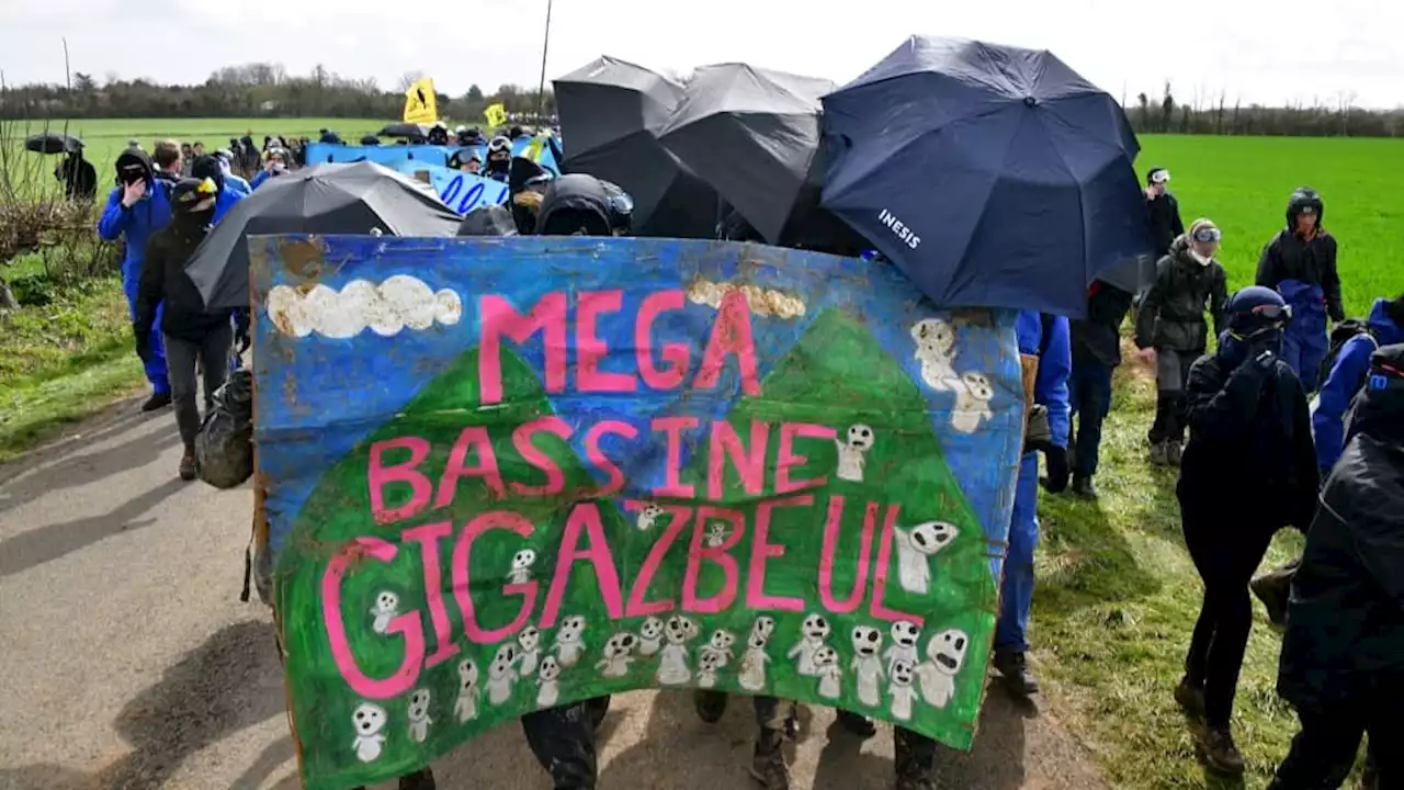 Méga-bassines: le 'Convoi de l'eau' s'élance des Deux-Sèvres direction Paris ce vendredi