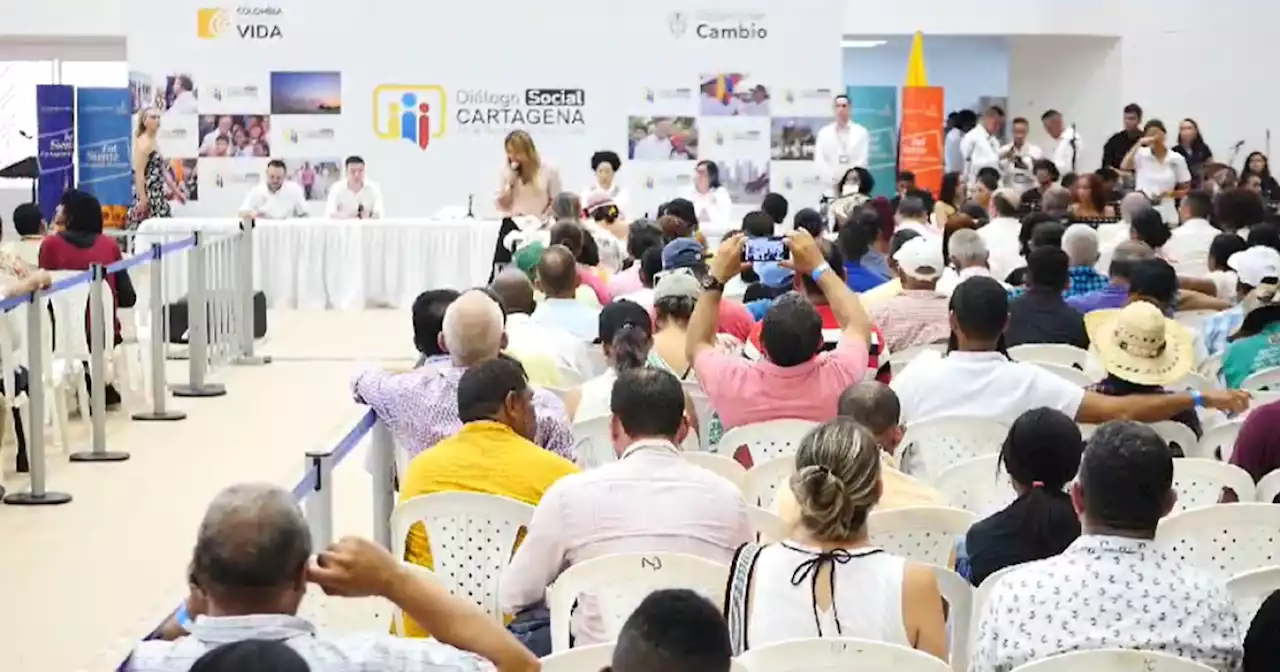 Con los crespos hechos: presidente Petro no llegó a diálogo social en Cartagena