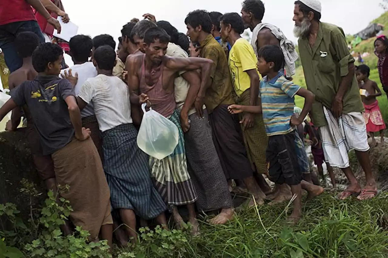 Rohingya in ‘no man’s land’ insist they will stay | The Associated Press