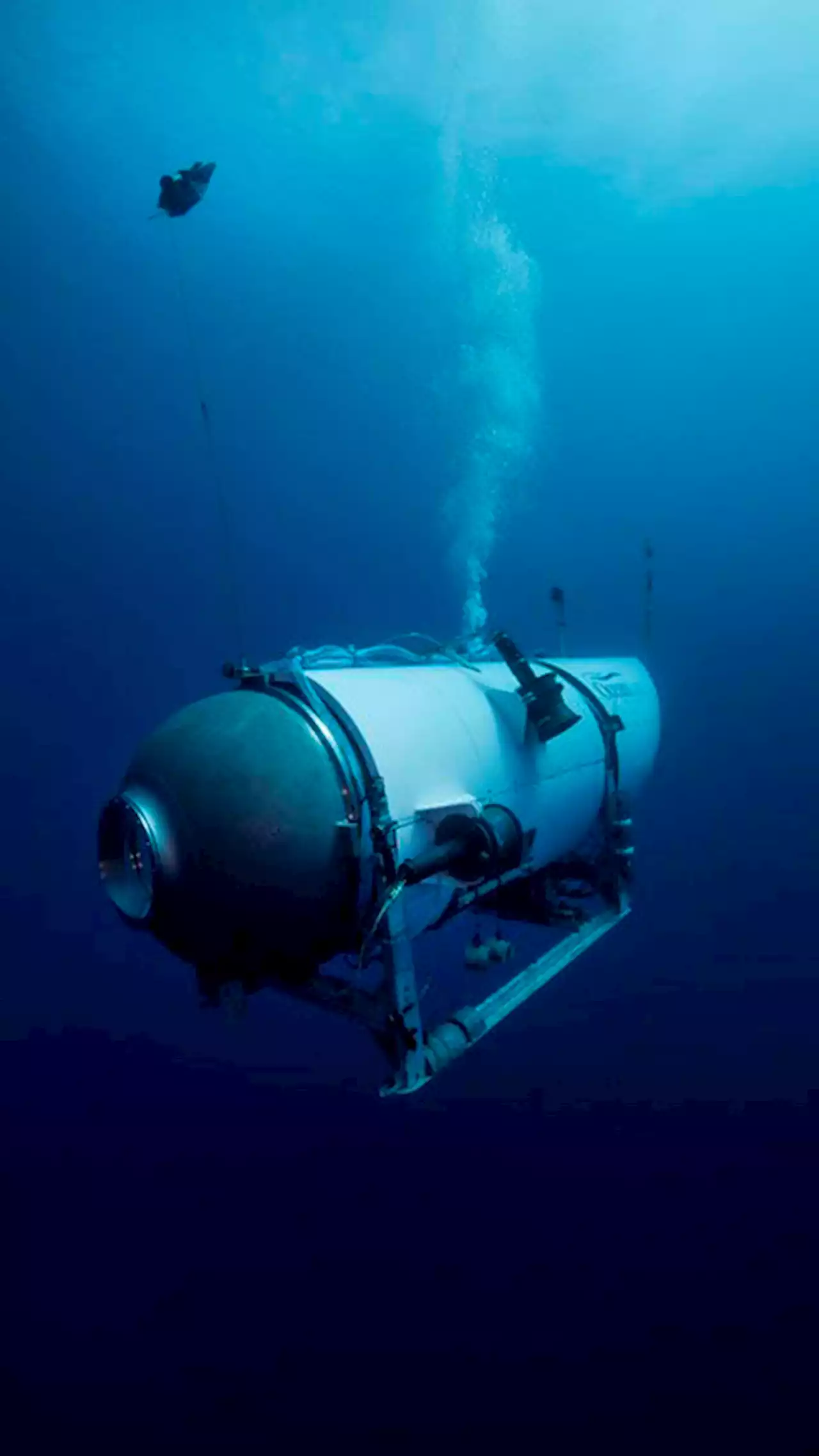 What we know about the Titanic-bound submersible that's missing with 5 people onboard