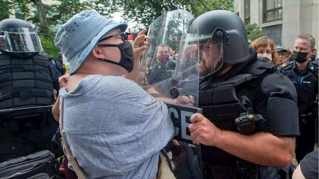 What happened when Halifax police pepper-sprayed people protesting removal of shelters for homeless people