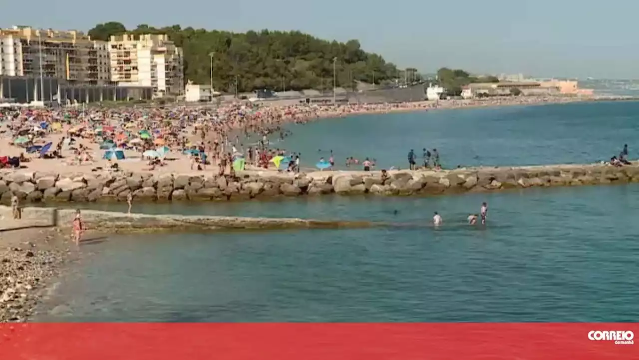 Praia de Santo Amaro de Oeiras interditada a banhos