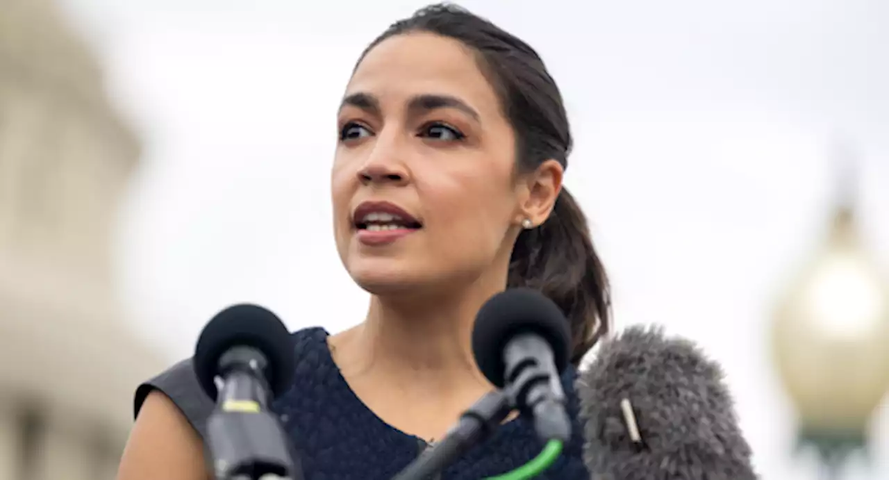 «Vogliamo creme solari migliori» Ma l’appello di Alexandria Ocasio Cortez divide il partito