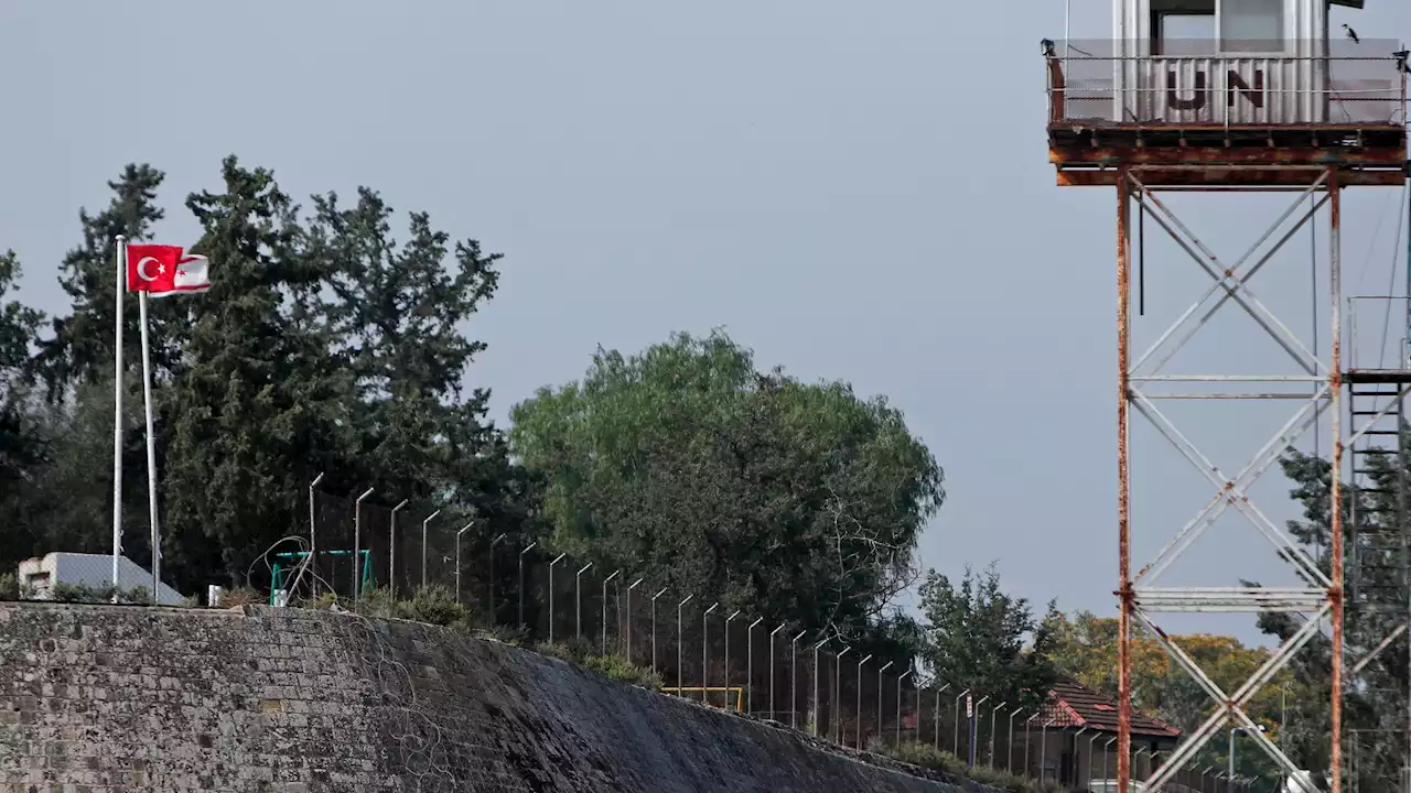 Friedenstruppe der Vereinten Nationen - UNO verurteilen Angriff auf Blauhelme in Zypern