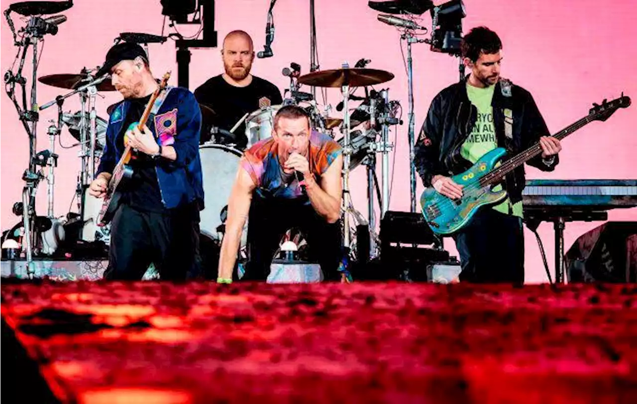 Comienza batalla legal para Coldplay: el exmánager demandó al grupo