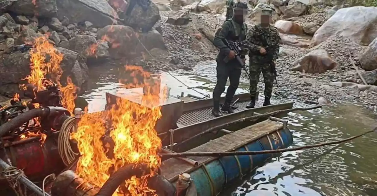 Destruyen maquinaria para minería ilegal en San Carlos