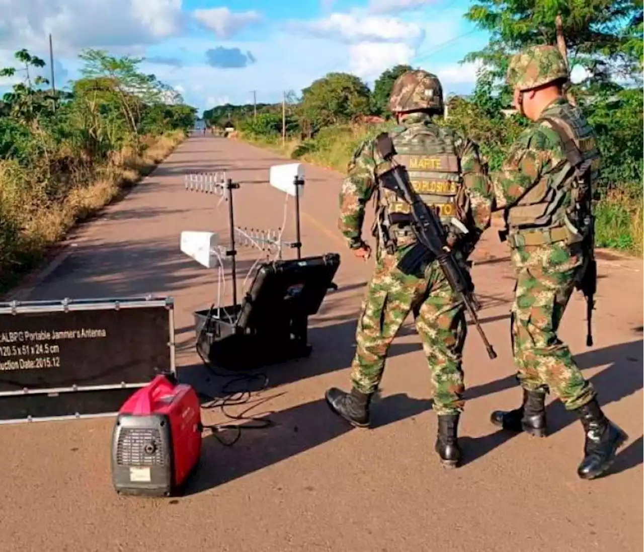 Ejército desactivó dos artefactos explosivos en vías del Meta