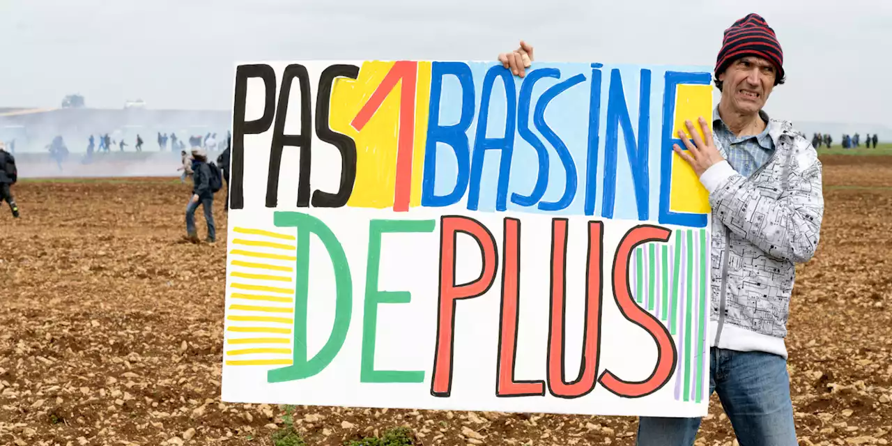 À vélo ou en tracteur, les opposants aux bassines s'élancent vers Paris