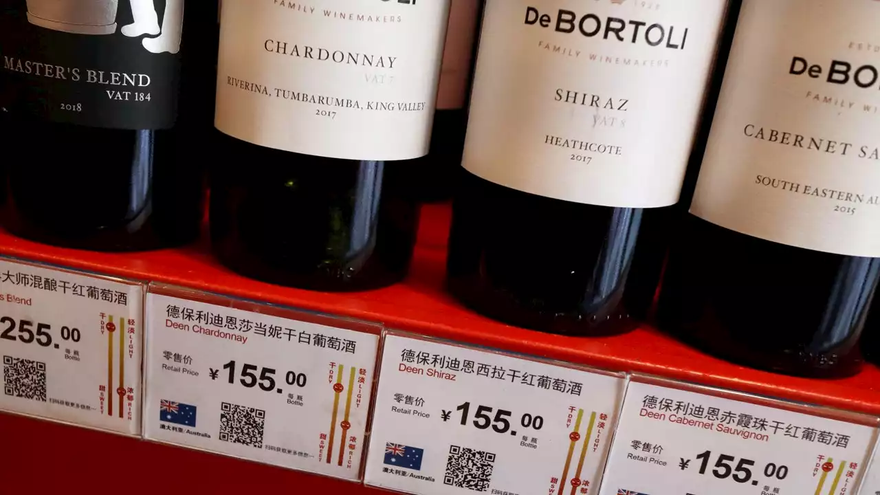 Australia's wine industry grapples with oversupply issues amidst Chinese tariffs and pandemic disruptions