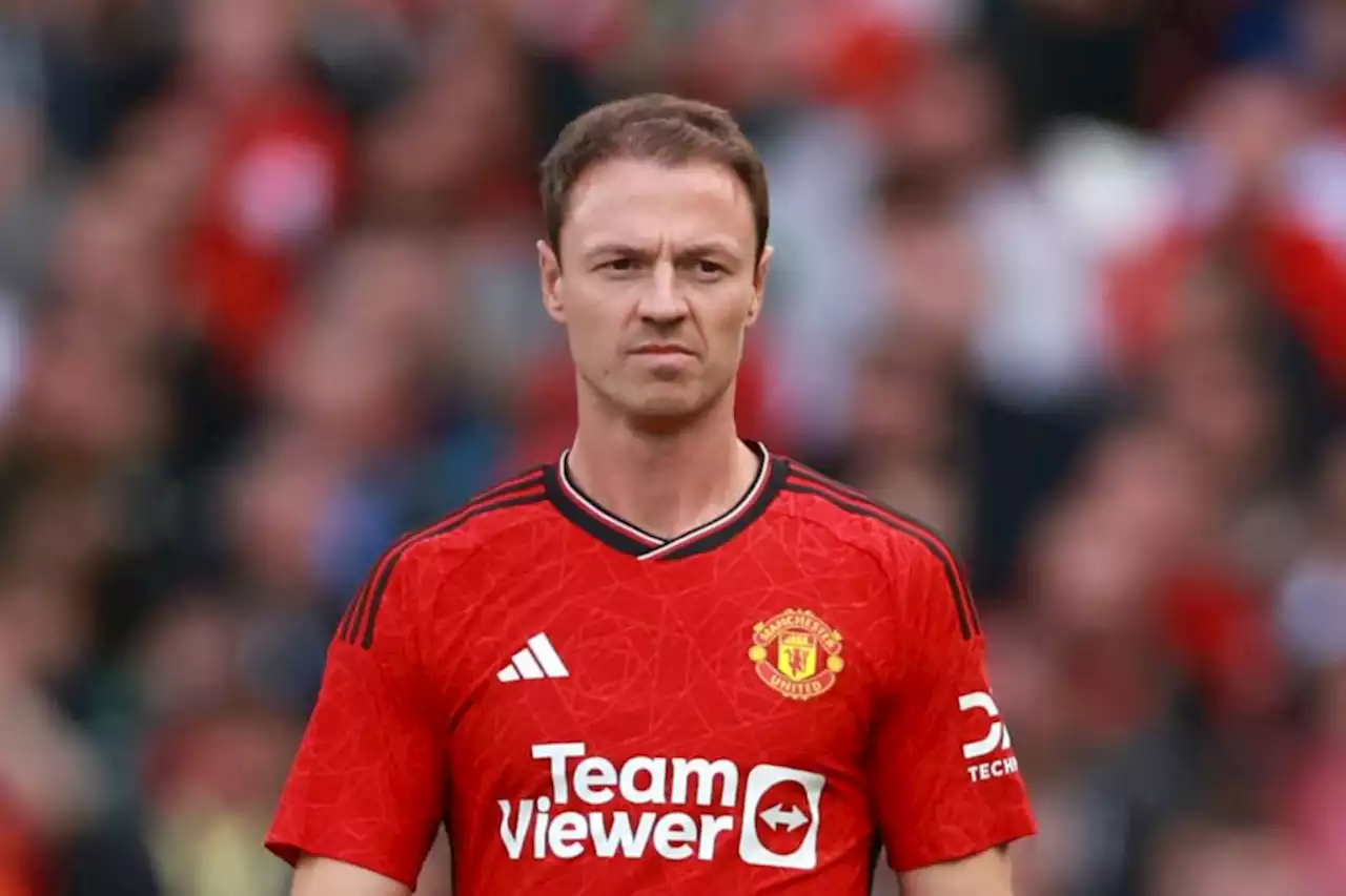 Man United keen to sign Jonny Evans despite Harry Maguire’s transfer collapse