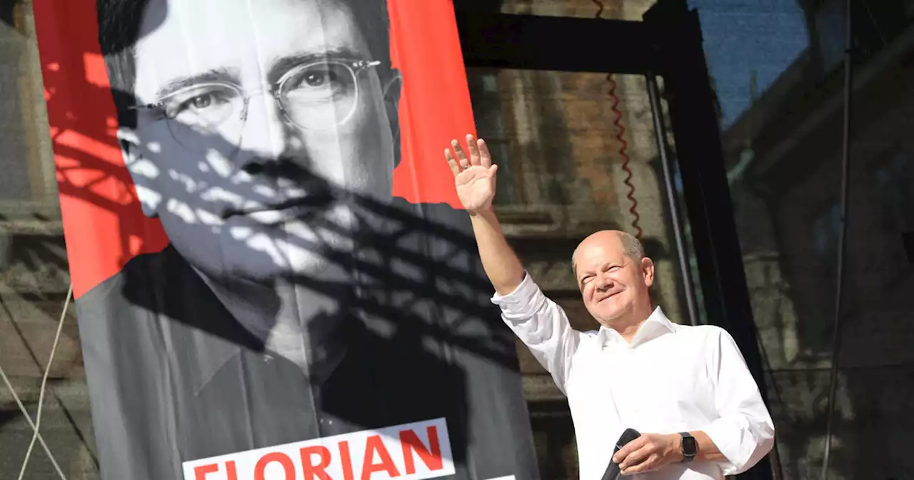 Applaus und Pfeifkonzert für Olaf Scholz auf dem Münchner Marienplatz