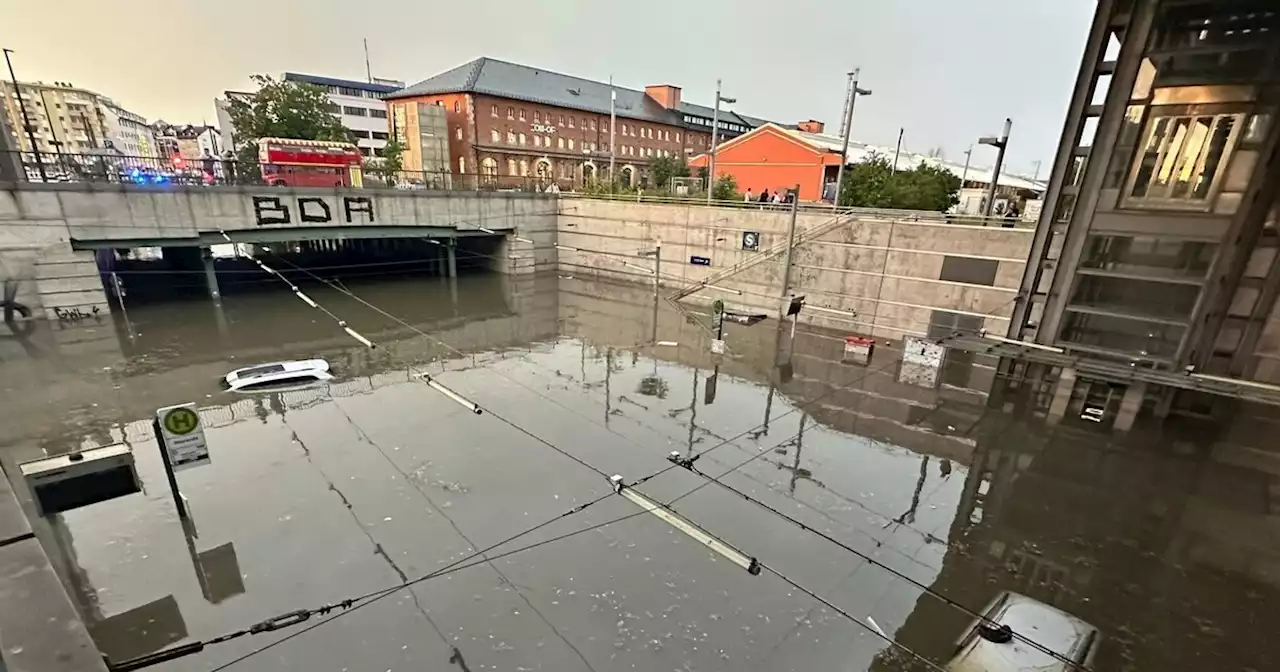 Gewitter über Franken: Hunderte Notrufe und Verletzte