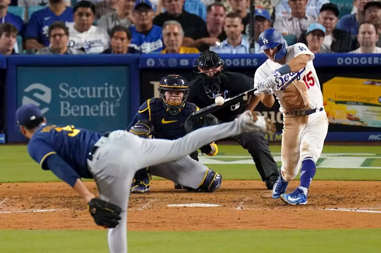 Lance Lynn, Austin Barnes lift Dodgers to 11th consecutive win