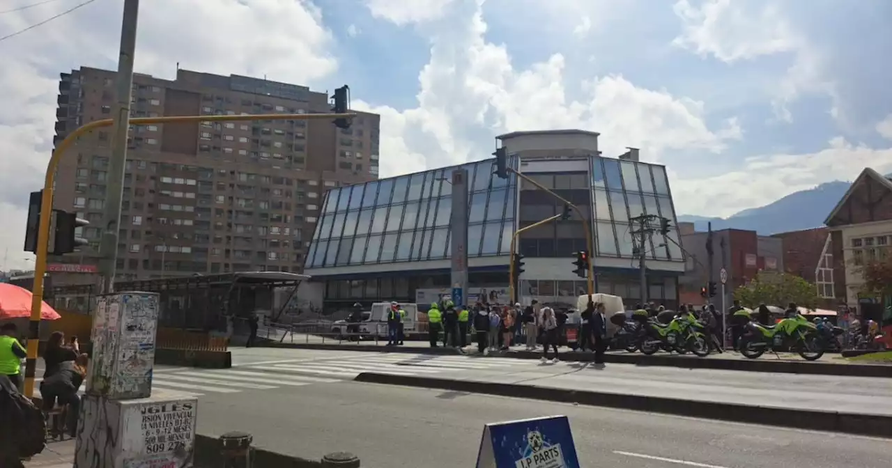 Cierran concurrida estación de Transmilenio por posible explosivo