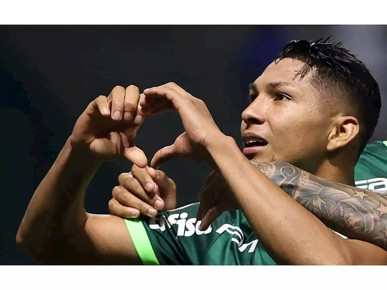 Ídolo do Palmeiras, Rony revela 'perrengues' antes da glória: 'Não tinha o que comer'