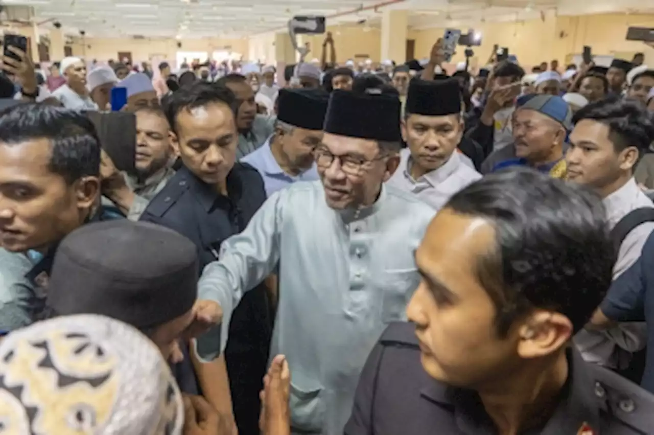 PM Anwar says political issues in Selangor, Perak all 'settled'