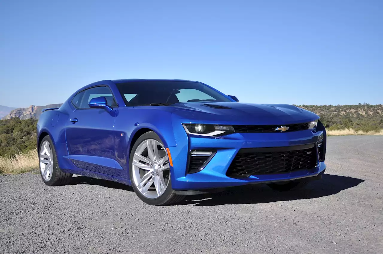 Chevy Camaro SS: Motor Authority's Best Car To Buy 2016