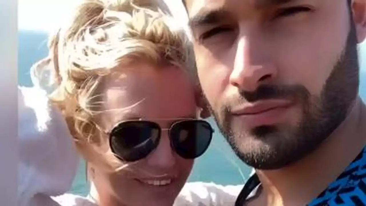 Sam Asghari behauptet, Britney Spears habe ihn geschlagen!