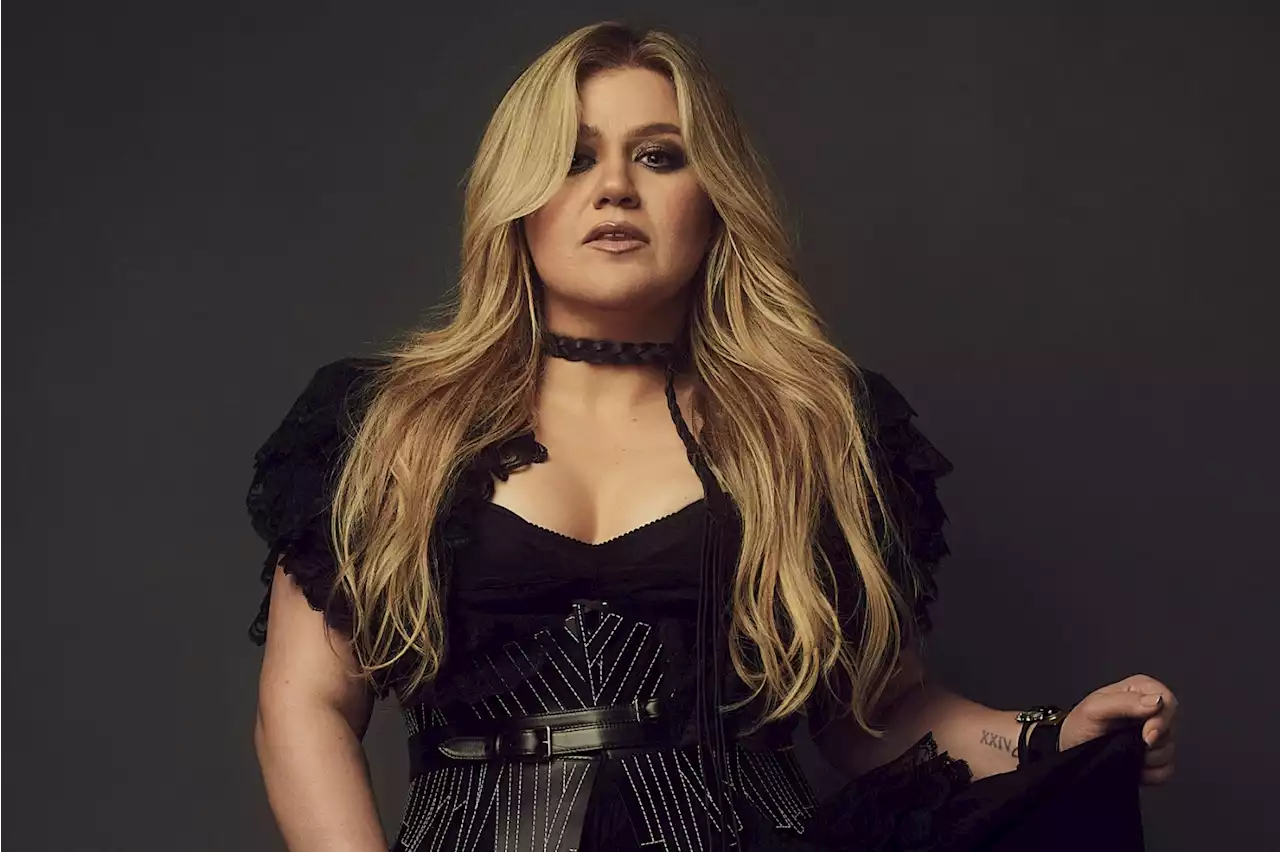 Kelly Clarkson Announces 'Deluxe' Version of 'Chemistry' and Song With Daughter River Rose