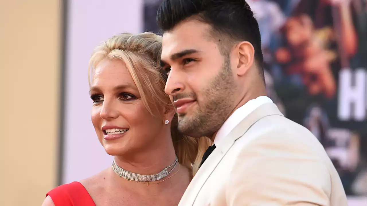 Sam Asghari soll offiziell die Scheidung von Britney Spears eingereicht haben