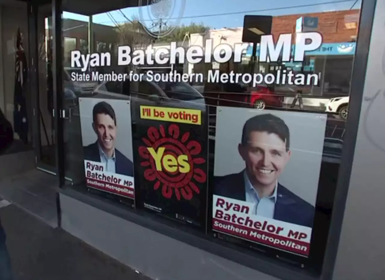 Two Victorian MPs in breach of strict Voice referendum rules over Yes23 campaign material