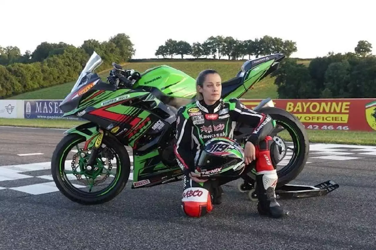 Zweite Lady fix: Steffie Naud mit Flembbo Kawasaki