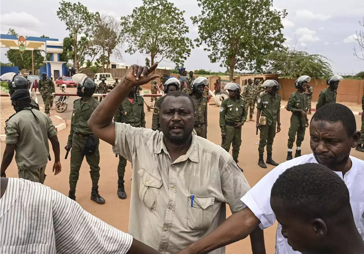 Niger : après la mort de 17 soldats, réunion militaire sur une intervention armée ouest-africaine