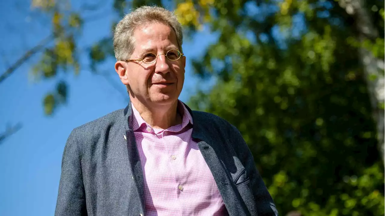 Wegen Glückwunsch-WhatsApp: Maaßen tauchte wohl in den Ermittlungen zum Reichsbürger-Putsch auf