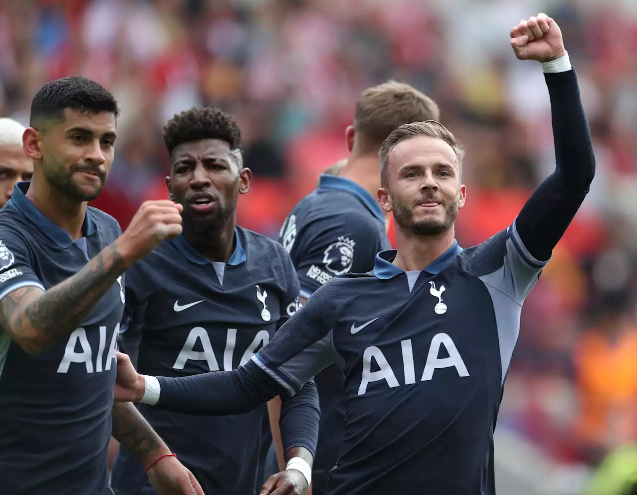 Tottenham vs Man United LIVE: Spurs play first home game without Kane in clash