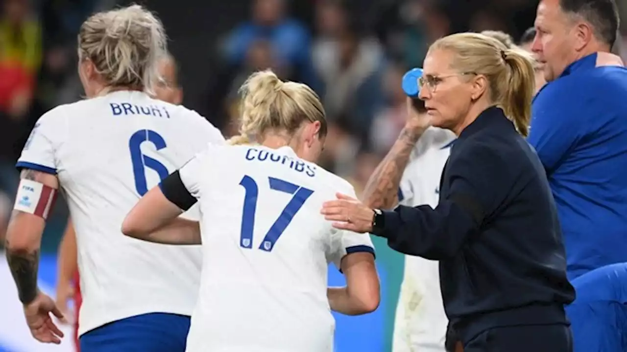 La entrenadora del seleccionado femenino de Inglaterra es considerada para dirigir el masculino