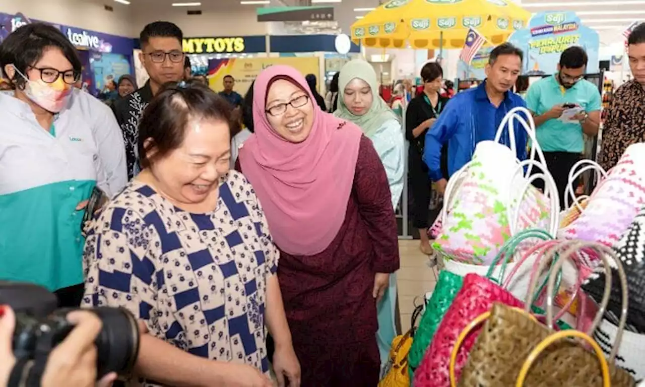 Lotus’s Support SMEs With 6th 'Buy Malaysia' Campaign