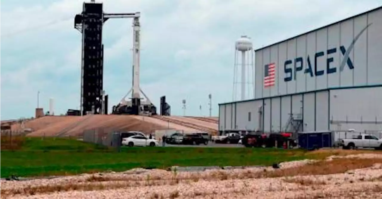 SpaceX says today&#039;s launch of Falcon 9 with Starlink satellites postponed due to hurricane