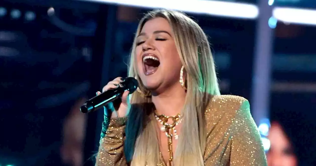 Kelly Clarkson's daughter will appear on a deluxe version of her mom's latest album