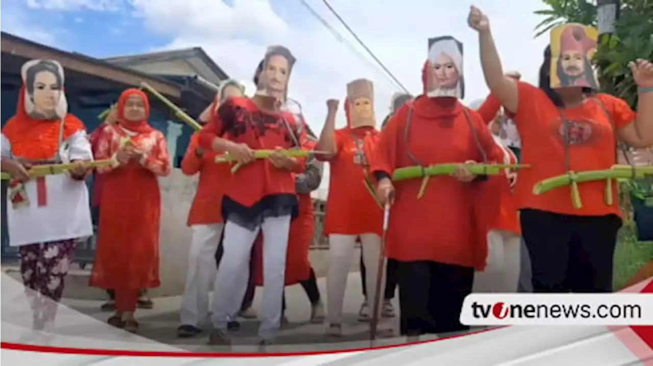 HUT RI ke 78, Ibu Rumah Tangga Kenakan Topeng Pahlawan Upacara Bendera