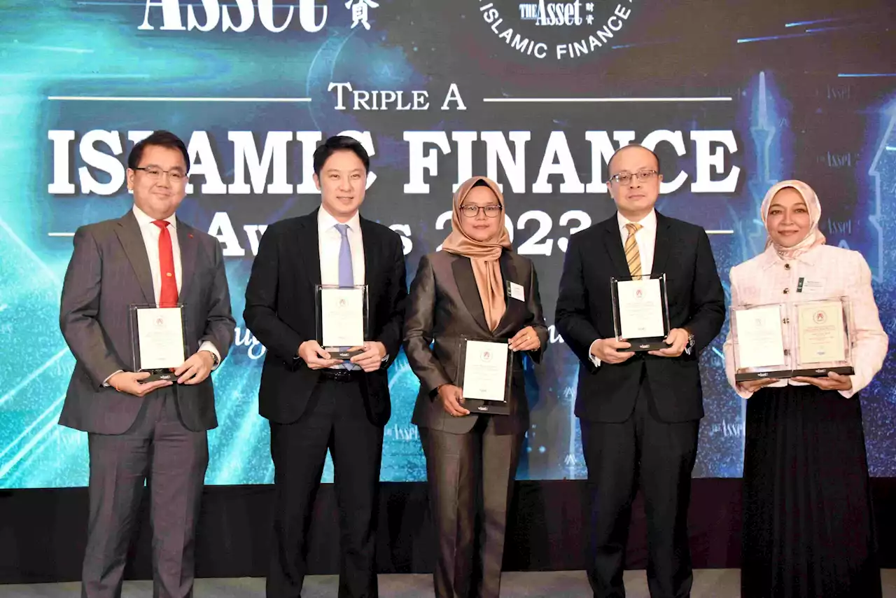 Sukuk kelestarian SME Bank terima anugerah