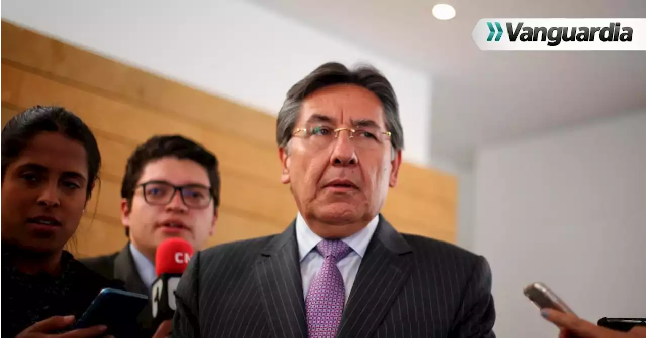 Exfiscal Martínez la emprende contra canciller Leyva tras acusaciones de Macaco: “Está haciendo un montaje”