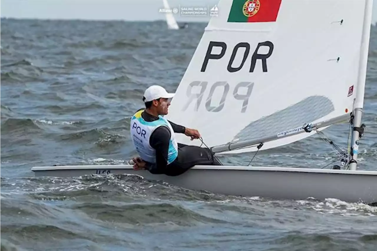 Eduardo Marques qualifica Portugal em ILCA 7 (Vela)