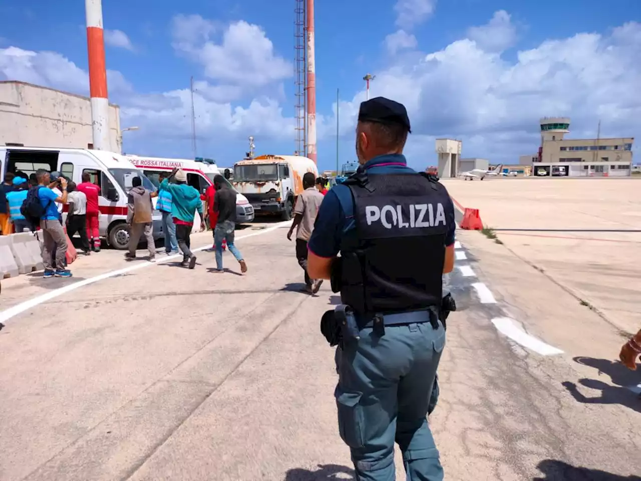 Migranti, Anfp e Siap Sicilia: 'grazie al lavoro Polizia'