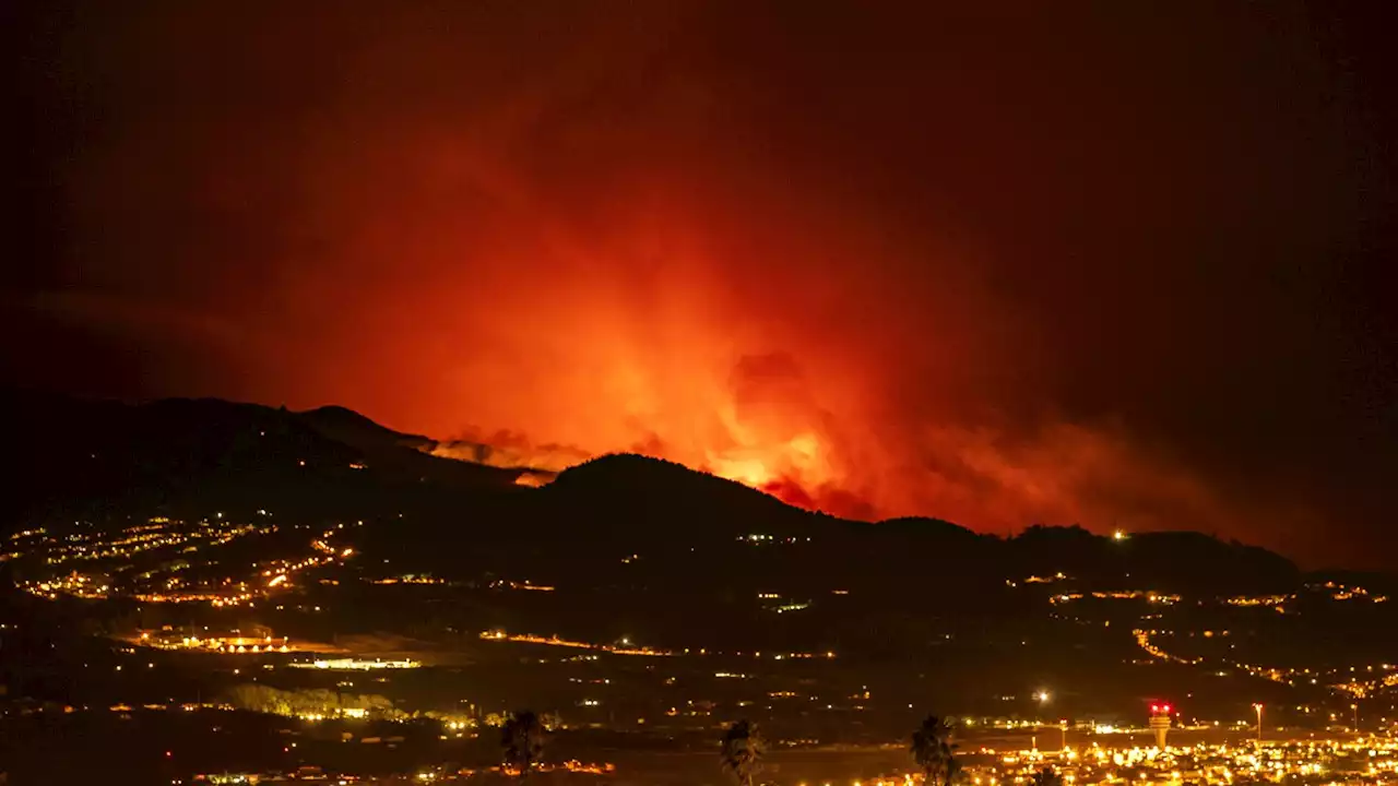 Thousands more evacuated as Tenerife fire rages on Spain's Canary Islands