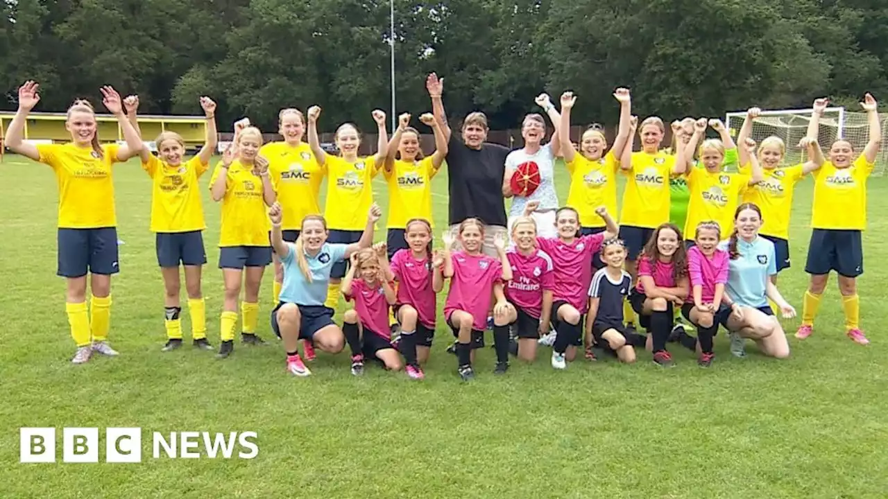 Original Lionesses roar on England ahead of final