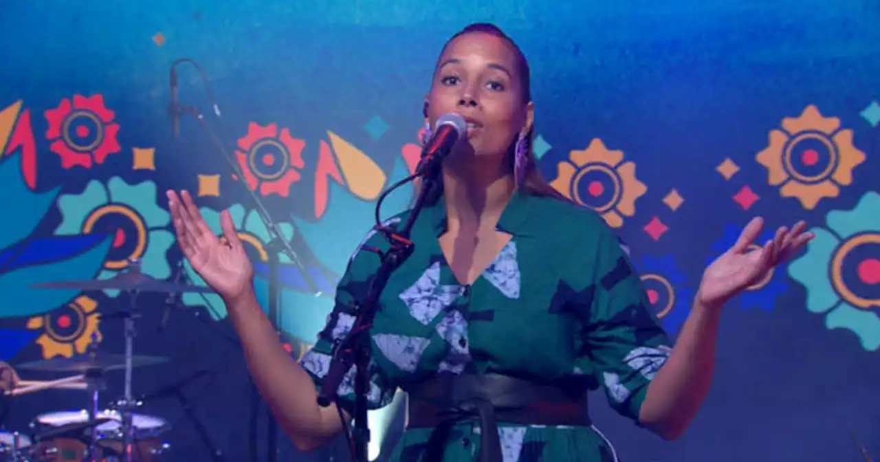 Saturday Sessions: Rhiannon Giddens performs 'You Don't Know How Sweet It Is'