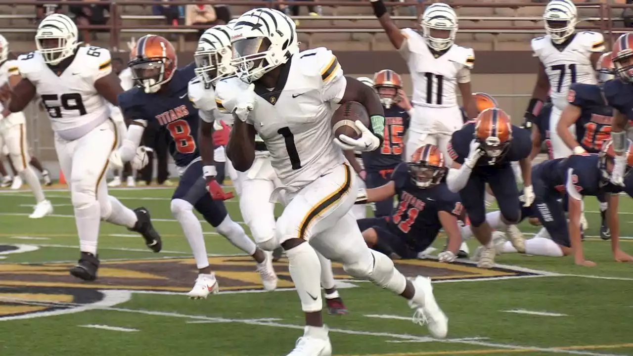 See Marquise Davis’ Mr. Football worthy performance for Cleveland Heights