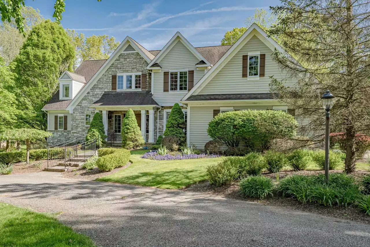 Stately colonial in Pepper Pike asks $1.3M: House of the Week