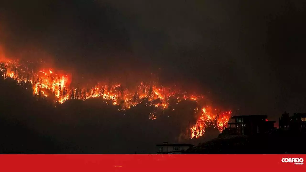 Oeste do Canadá declara estado de emergência devido a incêndios florestais