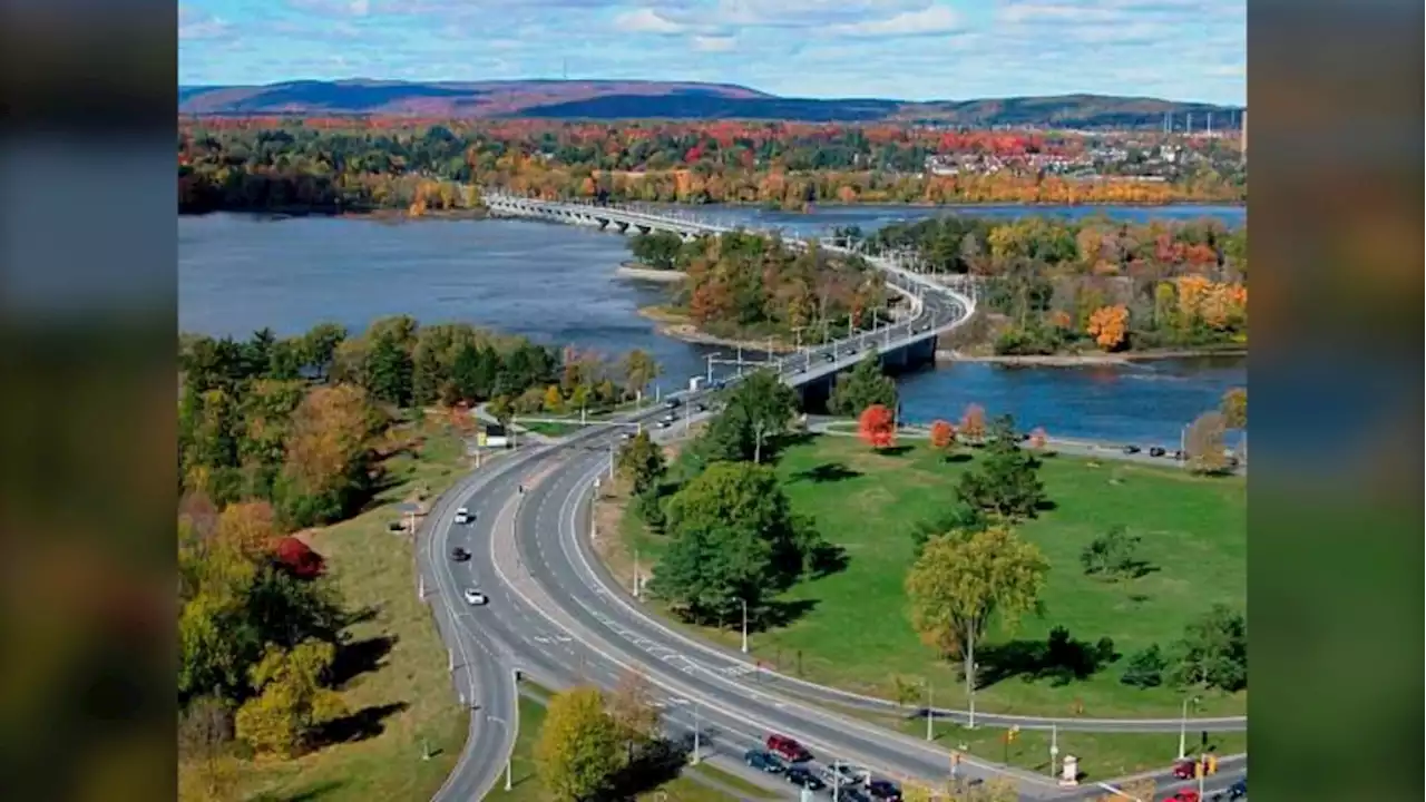 Champlain Bridge lanes to fully reopen three months ahead of schedule