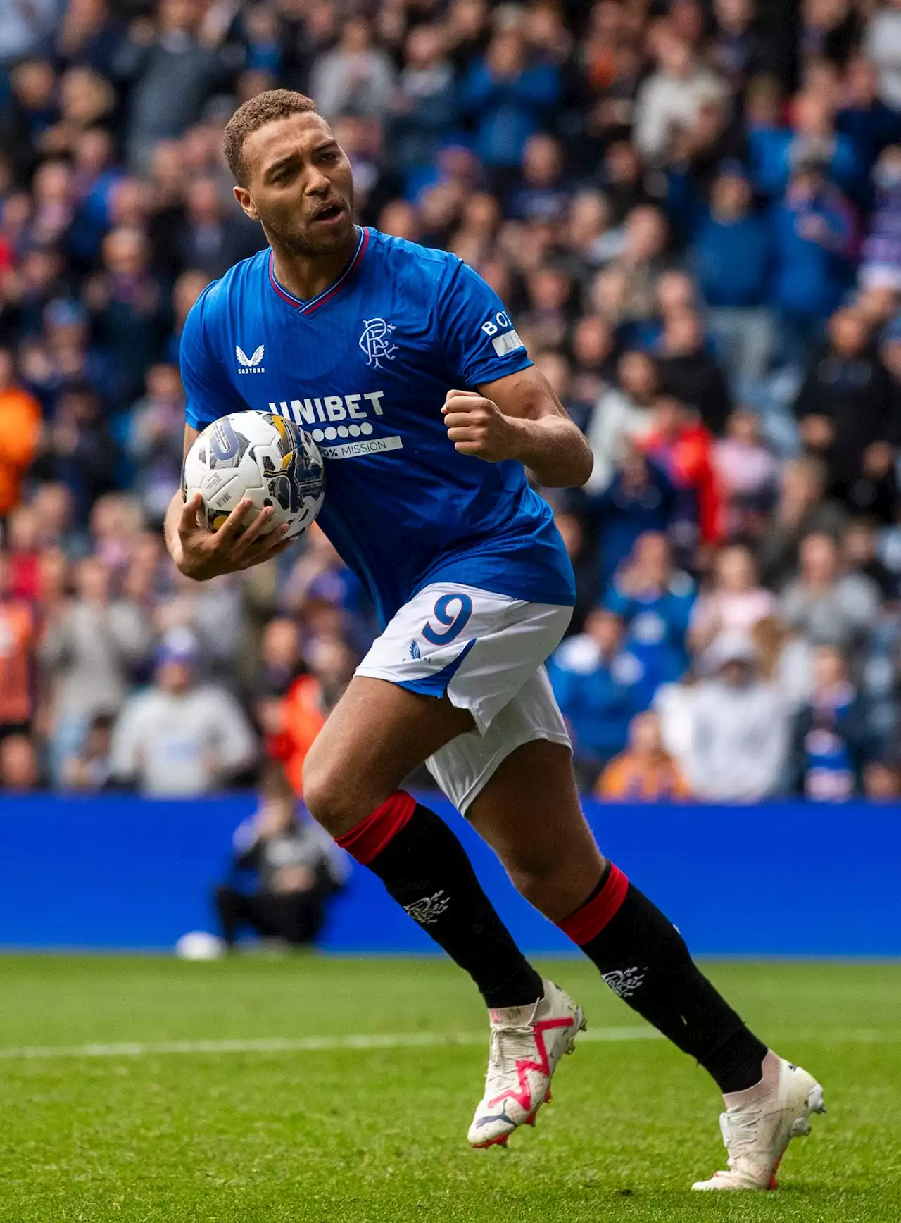 Scotland: Dessers stars in Rangers' win against Greenock Morton